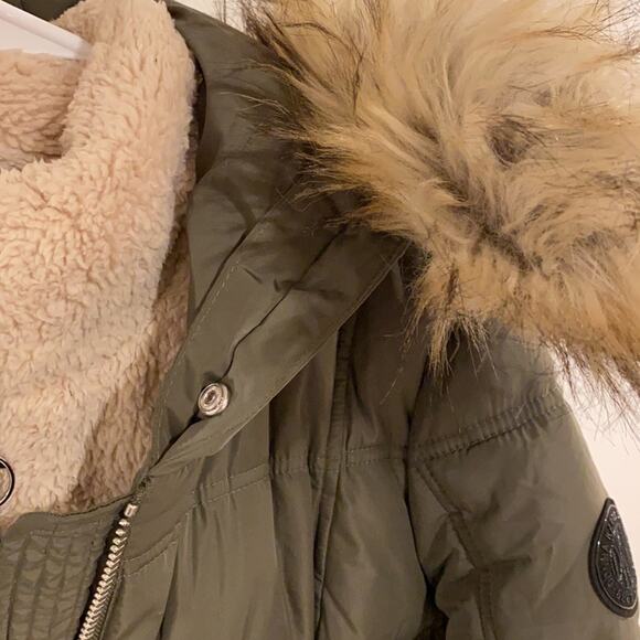 DKNY Fleece Lined Faux Fur Trim Hoo Juniper Large Olive - Picture 4 of 14